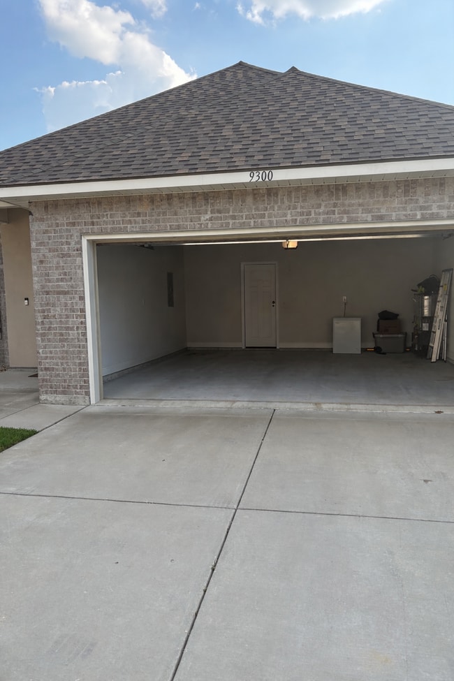 9300 Asoka Ave in Baton Rouge, LA - Building Photo - Building Photo