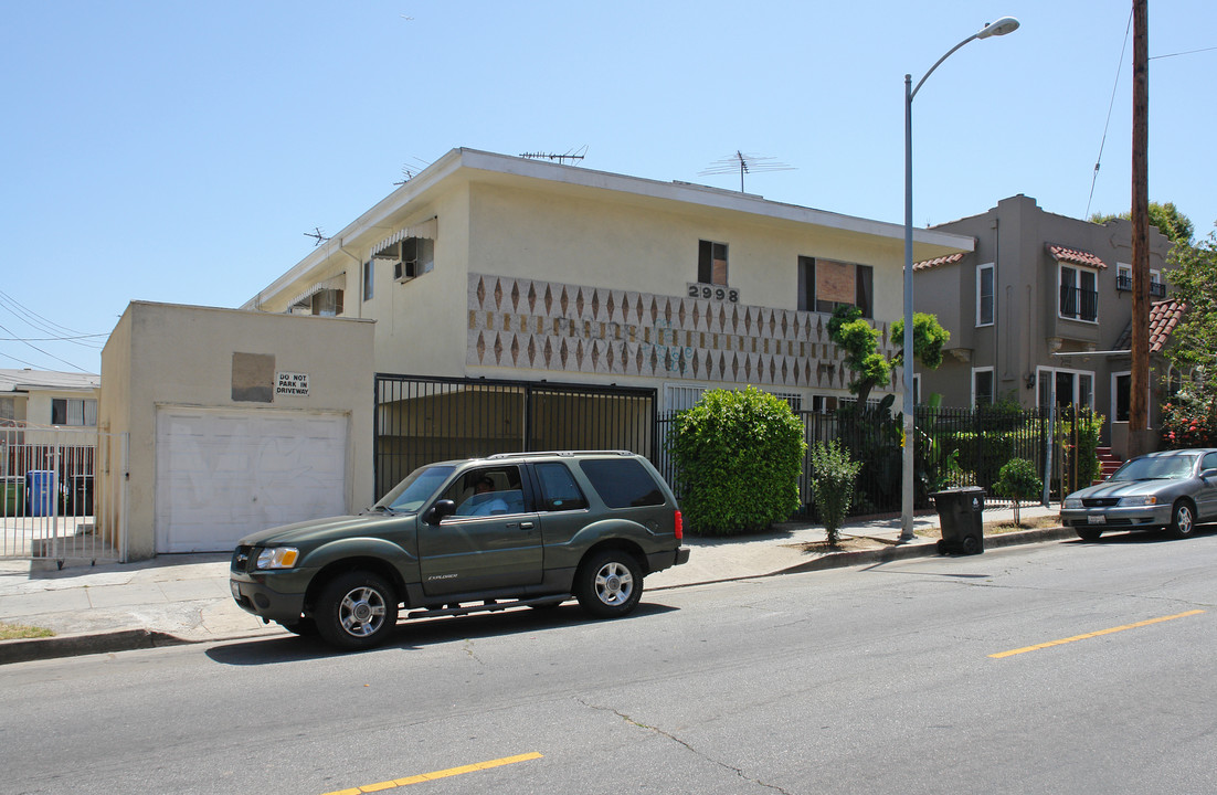 2998 James M Wood Blvd in Los Angeles, CA - Foto de edificio