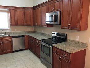 515 Flat Rock Ter in Port Wentworth, GA - Building Photo - Building Photo