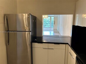 9430 Live Oak Pl in Davie, FL - Building Photo - Building Photo