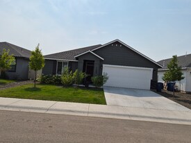 11649 W Skyhaven St in Star, ID - Building Photo