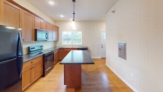 2018 Campbell Rd in La crosse, WI - Building Photo