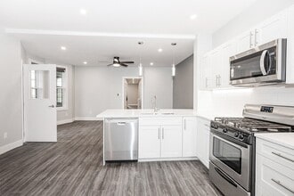 883 Grosvenor Avenue Apartment in Winnipeg, MB - Building Photo - Building Photo