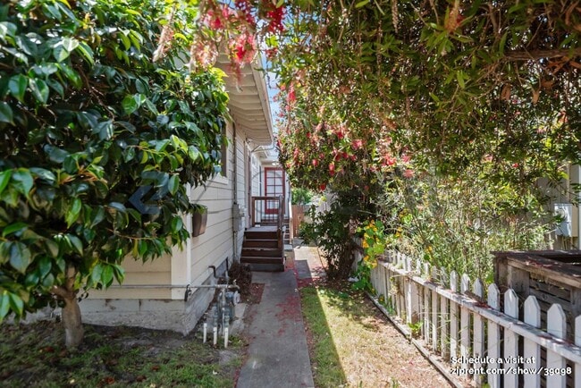 649 Kearney St in El Cerrito, CA - Foto de edificio - Building Photo