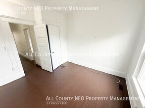 3292 W 98th St in Cleveland, OH - Building Photo - Building Photo