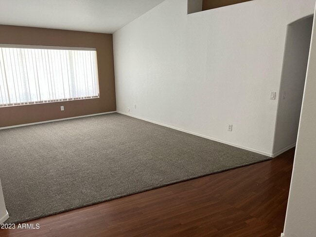 8 W Marco Polo Rd in Phoenix, AZ - Building Photo - Building Photo