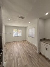3609 SW 27th St in Miami, FL - Building Photo - Building Photo