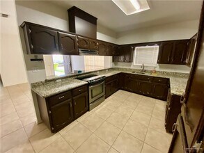 12 San Jacinto St in Mission, TX - Building Photo - Building Photo
