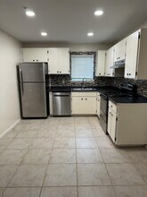 Cumberland Court in Valdosta, GA - Foto de edificio - Interior Photo