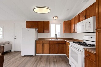 325 3rd Ave in Pacifica, CA - Building Photo - Building Photo