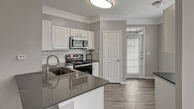 Hamptons at Woodland Pointe in Nashville, TN - Foto de edificio - Building Photo