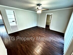 8214 Herlong Rd in Jacksonville, FL - Building Photo - Building Photo