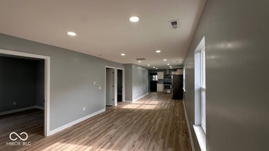 1107 E Mulberry St in Kokomo, IN - Building Photo - Building Photo