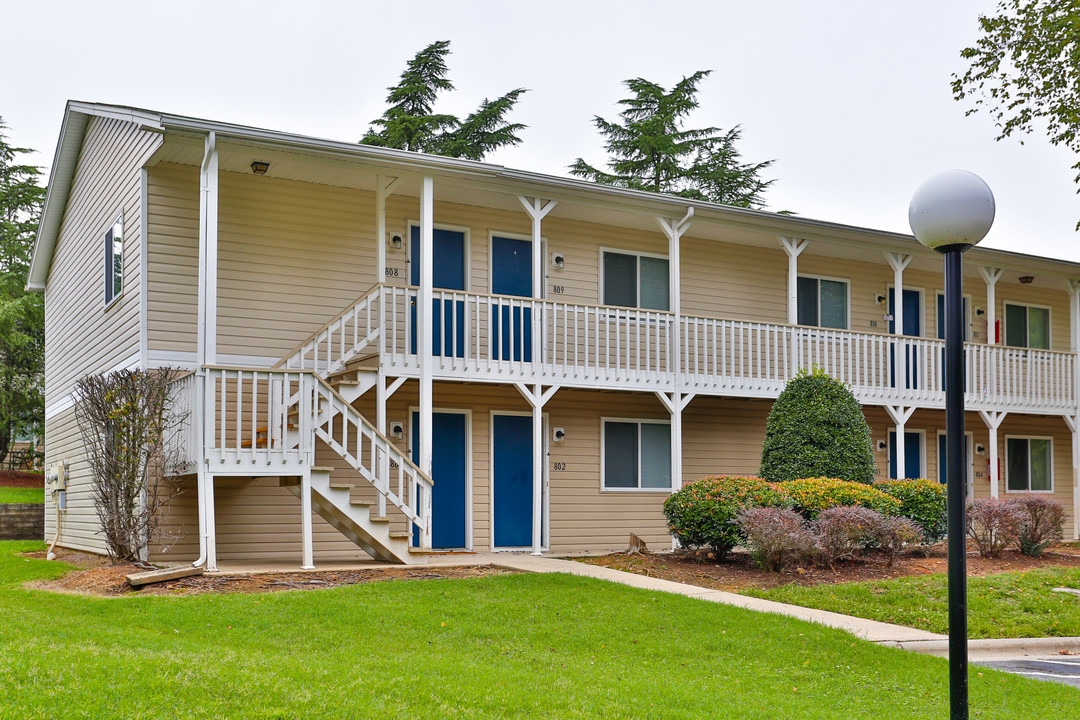 Huntington Apartments in Concord, NC - Building Photo