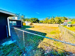 1817 Demastus Ln in Ocoee, FL - Building Photo - Building Photo