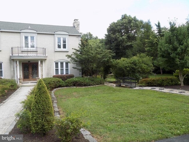 property at 313 Glenville Rd