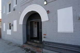 Fedora Apartments in Los Angeles, CA - Foto de edificio - Building Photo