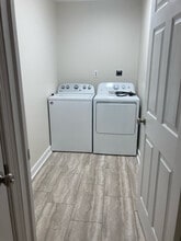 18201 Genito Rd in Amelia Court House, VA - Building Photo - Building Photo