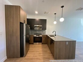 199 Gardner St in Boston, MA - Building Photo