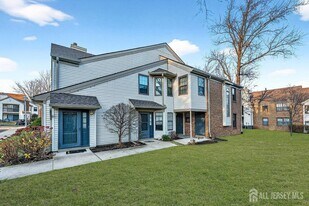 2406 Bayhead Dr in Sayreville, NJ - Building Photo