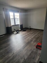 1765 Valley Dr in Davenport, IA - Foto de edificio - Building Photo