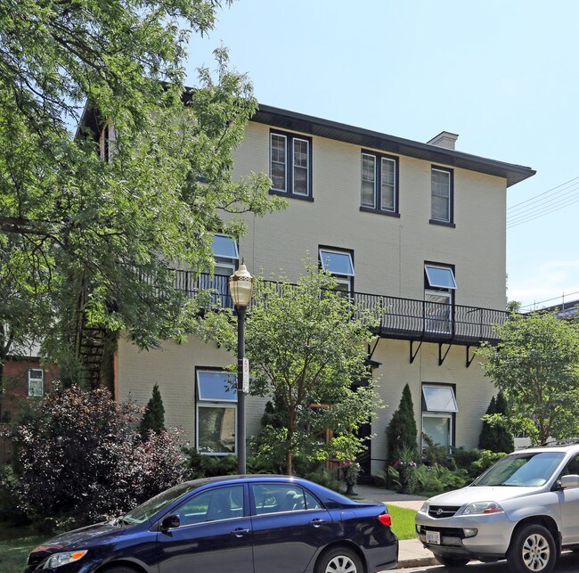 MacNab Studios Apartments Hamilton, ON Apartments For Rent