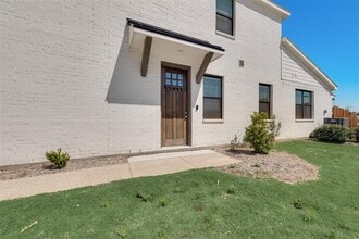 1115 Bowie Dr in Lewisville, TX - Building Photo - Building Photo