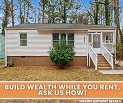 2996 Palm Dr in Atlanta, GA - Building Photo