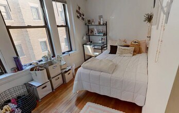 452 Park Dr, Unit 2 in Boston, MA - Building Photo - Building Photo