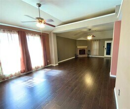 10501 Fossil Hill Dr in Fort Worth, TX - Building Photo - Building Photo