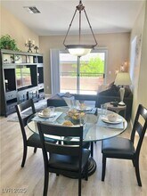 701 Peachy Canyon Cir in Las Vegas, NV - Building Photo - Building Photo