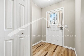 9545 W Coal Mine Ave in Littleton, CO - Building Photo - Building Photo