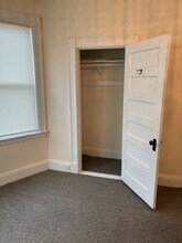 180 Lewis St in Lynn, MA - Building Photo - Building Photo