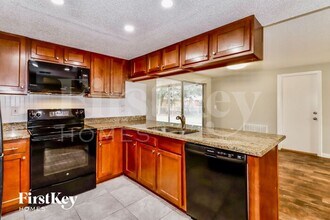 6428 Ridge Crest Dr in Port Richey, FL - Building Photo - Building Photo