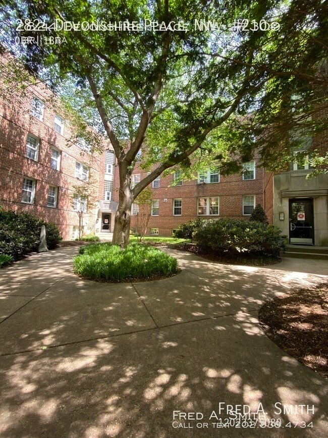 property at 2824 Devonshire Pl NW