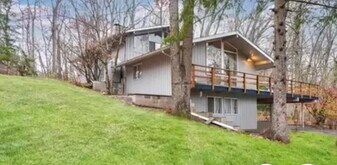 47 Hill St in Hamden, CT - Building Photo