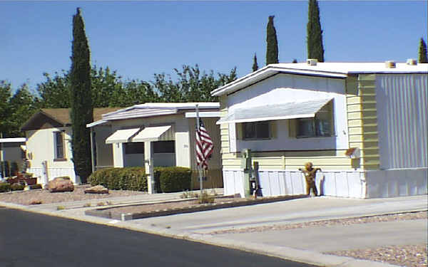 M & M Mobile Home Park in Boulder City, NV - Building Photo