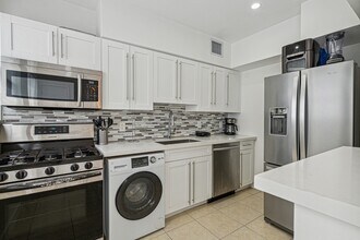 840 82nd St in Miami Beach, FL - Foto de edificio - Building Photo