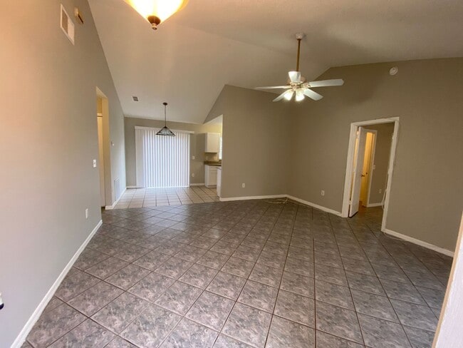 9634 Bandelier Dr in Orlando, FL - Building Photo - Building Photo