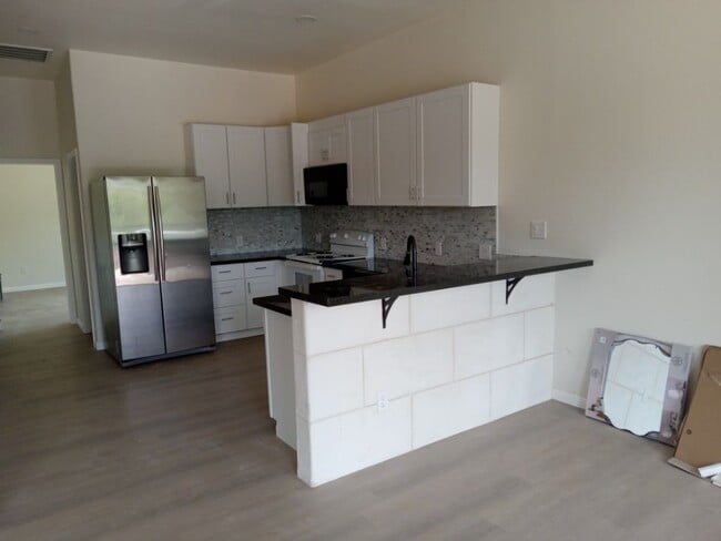324 Ridgerock Dr in Canyon Lake, TX - Building Photo - Building Photo