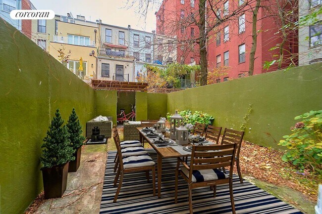 207 W 121st St in New York, NY - Building Photo - Building Photo