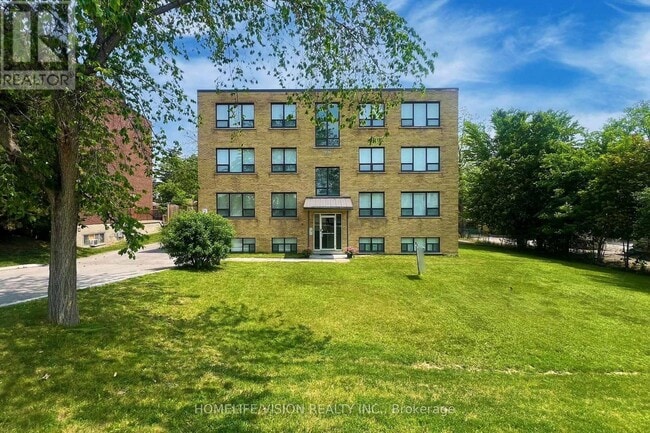 property at 9901 Yonge St