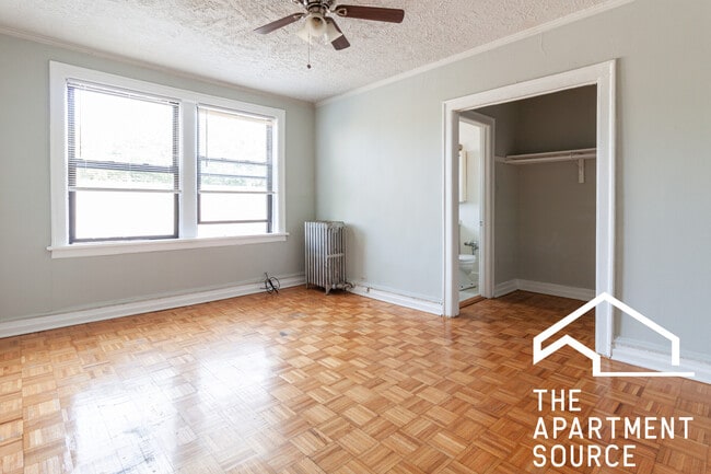 717 W Belmont Ave, Unit 504