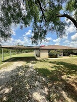 122 Don Propp Rd in Azle, TX - Building Photo