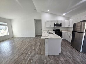 2447 NW 5th St in Okeechobee, FL - Building Photo - Building Photo