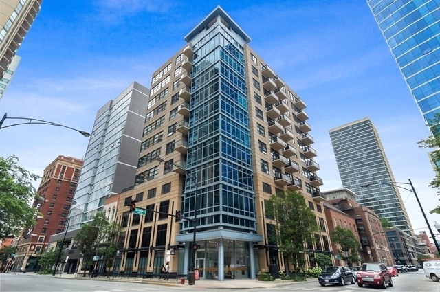 property at 101 W Superior St