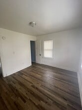 304 E 18th St in Columbia, TN - Foto de edificio - Building Photo