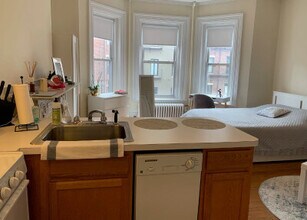 307 Beacon St, Unit 4 in Boston, MA - Building Photo - Building Photo