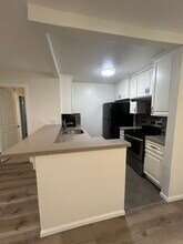8650 Gulana Ave, Unit L2168 in Los Angeles, CA - Building Photo - Building Photo