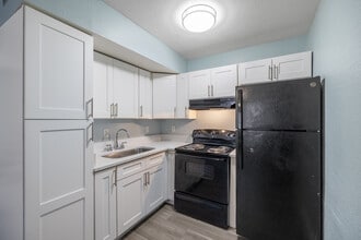 VILLA VALENCIA in Irving, TX - Building Photo - Interior Photo